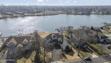 66 Seneca Place Oceanport NJ 07757