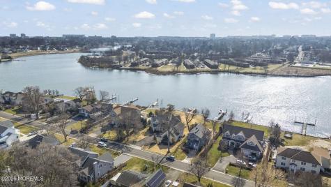 66 Seneca Place Oceanport NJ 07757