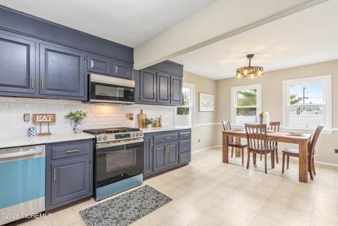 20 Surrey Drive Hazlet NJ 07730