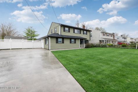 20 Surrey Drive Hazlet NJ 07730