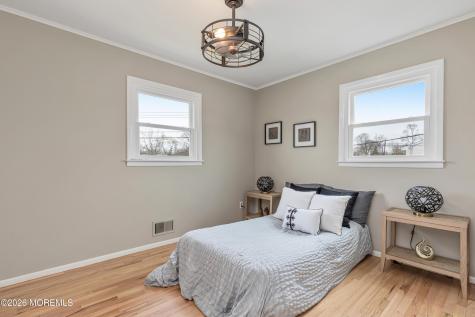 20 Surrey Drive Hazlet NJ 07730