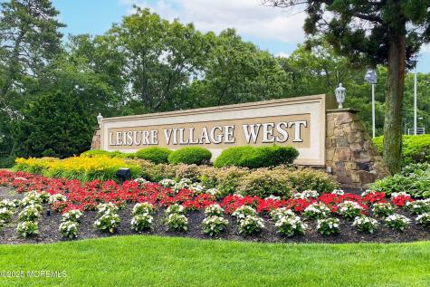 32B Buckingham Drive Manchester NJ 08759