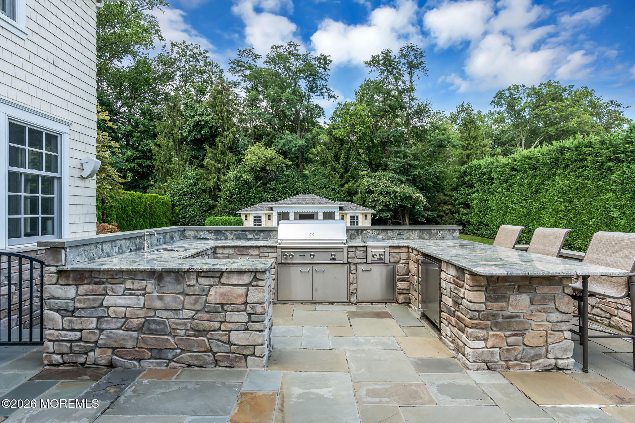 11 Woods End Road Rumson NJ 07760