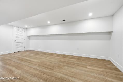 19 Roslyn Drive Oakhurst NJ 07755
