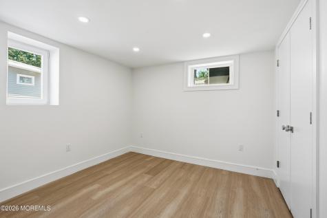 19 Roslyn Drive Oakhurst NJ 07755