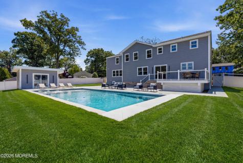 19 Roslyn Drive Oakhurst NJ 07755