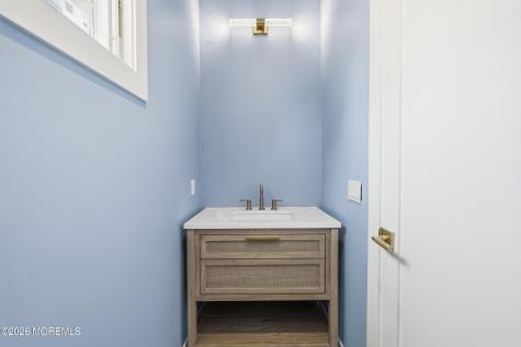19 Roslyn Drive Oakhurst NJ 07755