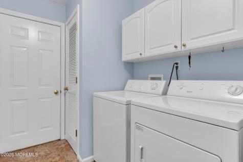 1428 Petunia Way S Toms River NJ 08755