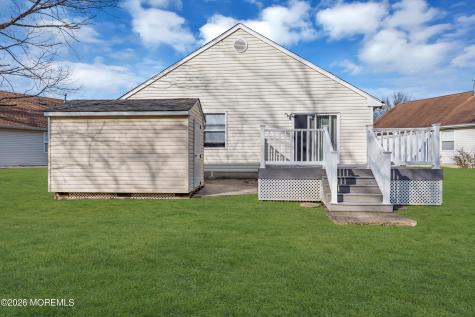 1428 Petunia Way S Toms River NJ 08755