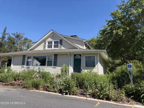 2041 8th Avenue Toms River NJ 08757