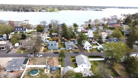 238 Forepeak Avenue Beachwood NJ 08722