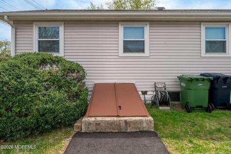 238 Forepeak Avenue Beachwood NJ 08722