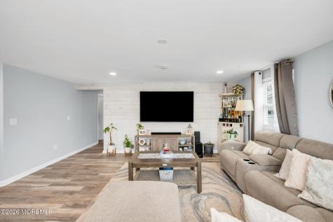 238 Forepeak Avenue Beachwood NJ 08722