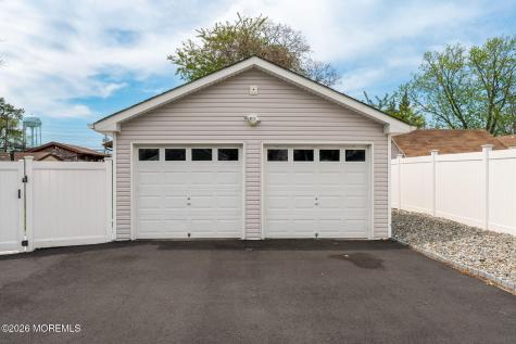 238 Forepeak Avenue Beachwood NJ 08722