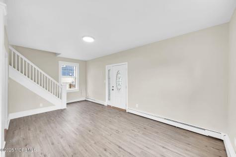 46 Woodland Avenue Keansburg NJ 07734