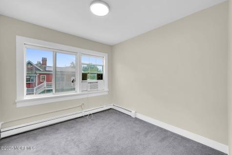 46 Woodland Avenue Keansburg NJ 07734