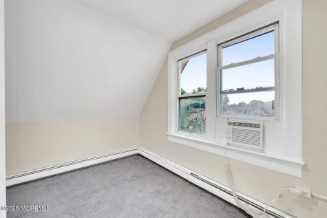46 Woodland Avenue Keansburg NJ 07734