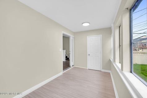 46 Woodland Avenue Keansburg NJ 07734