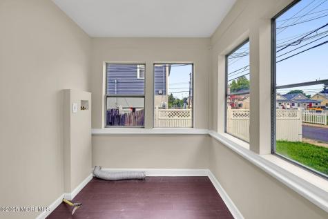 46 Woodland Avenue Keansburg NJ 07734