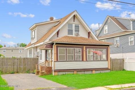 46 Woodland Avenue Keansburg NJ 07734