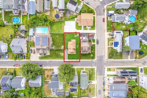 46 Woodland Avenue Keansburg NJ 07734