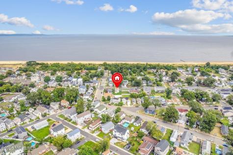 46 Woodland Avenue Keansburg NJ 07734