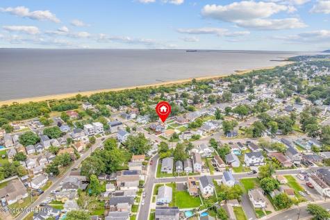 46 Woodland Avenue Keansburg NJ 07734