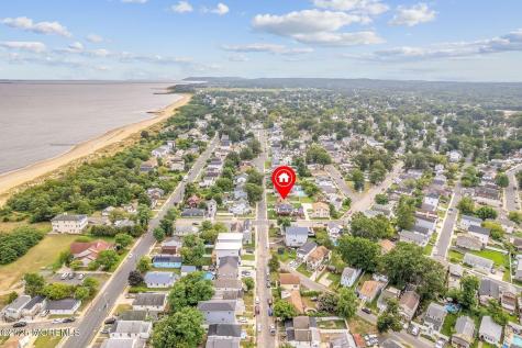 46 Woodland Avenue Keansburg NJ 07734