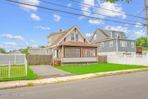 46 Woodland Avenue Keansburg NJ 07734