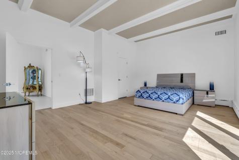 1 Island View Way Sea Bright NJ 07760