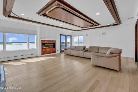 1 Island View Way Sea Bright NJ 07760
