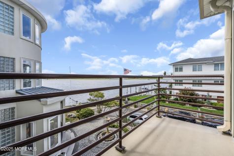 1 Island View Way Sea Bright NJ 07760