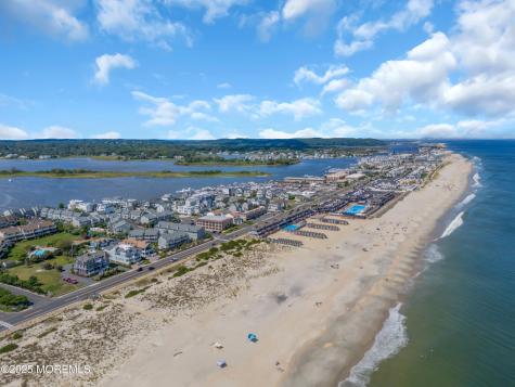 1 Island View Way Sea Bright NJ 07760