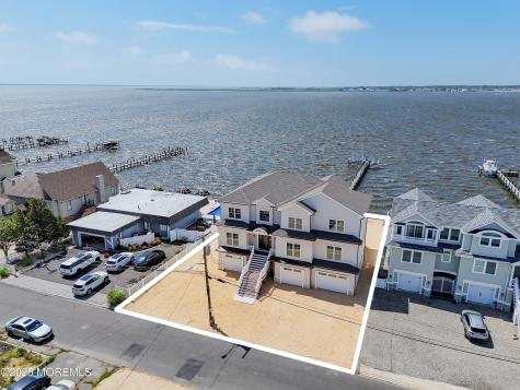 39 Bay Shore Drive Toms River NJ 08753