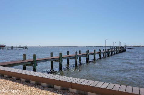 39 Bay Shore Drive Toms River NJ 08753