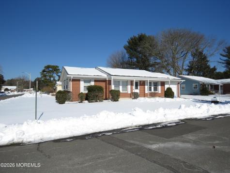5 Monmouth Lane Whiting NJ 08759
