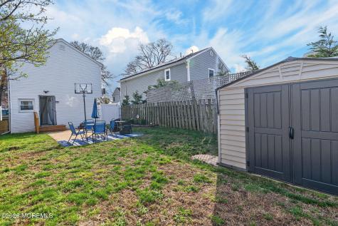 69 Dalby Place North Middletown NJ 07748