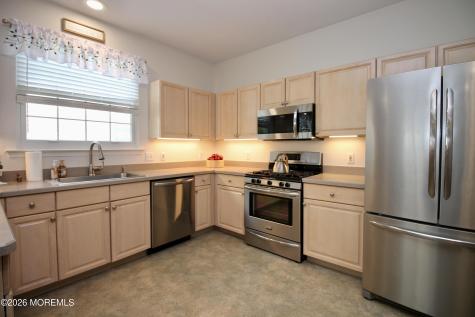 74 Robin Lane Barnegat NJ 08005