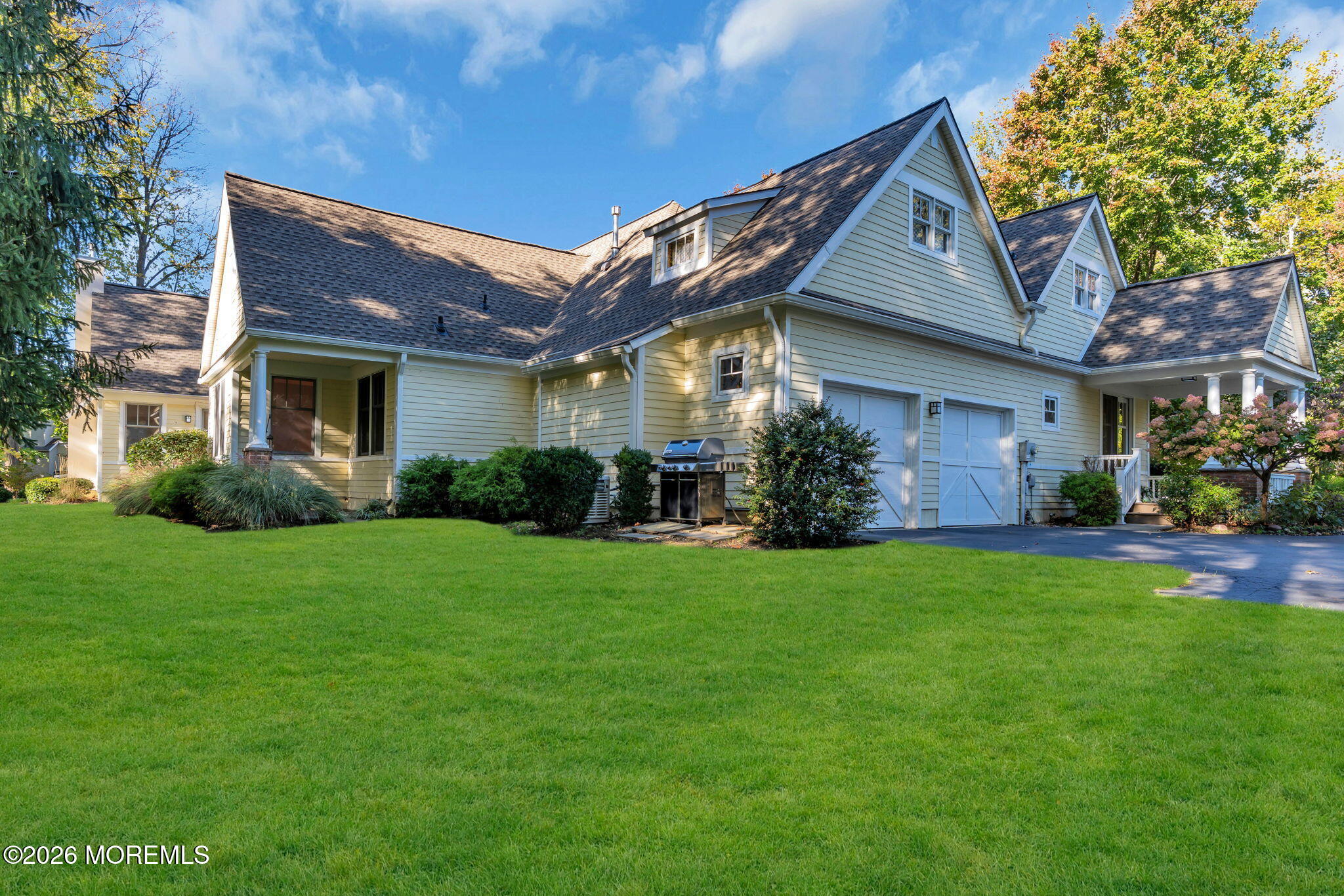 36 Thornbrooke Drive Shrewsbury Boro NJ 07702