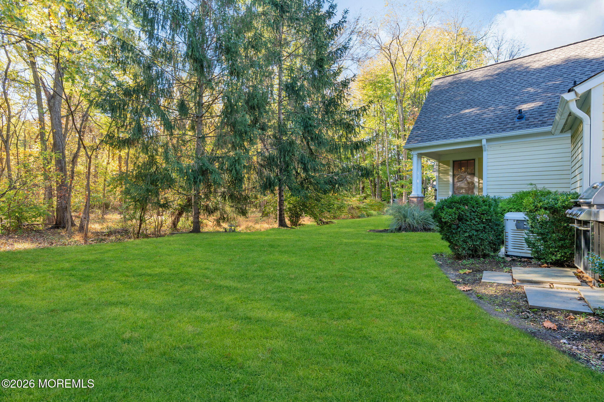 36 Thornbrooke Drive Shrewsbury Boro NJ 07702