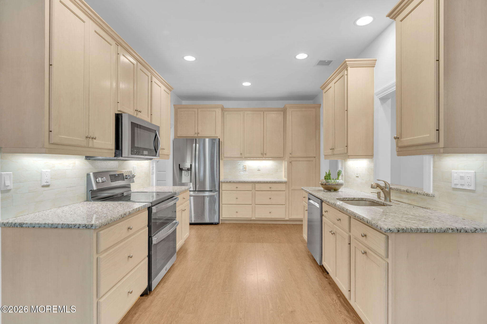 36 Thornbrooke Drive Shrewsbury Boro NJ 07702