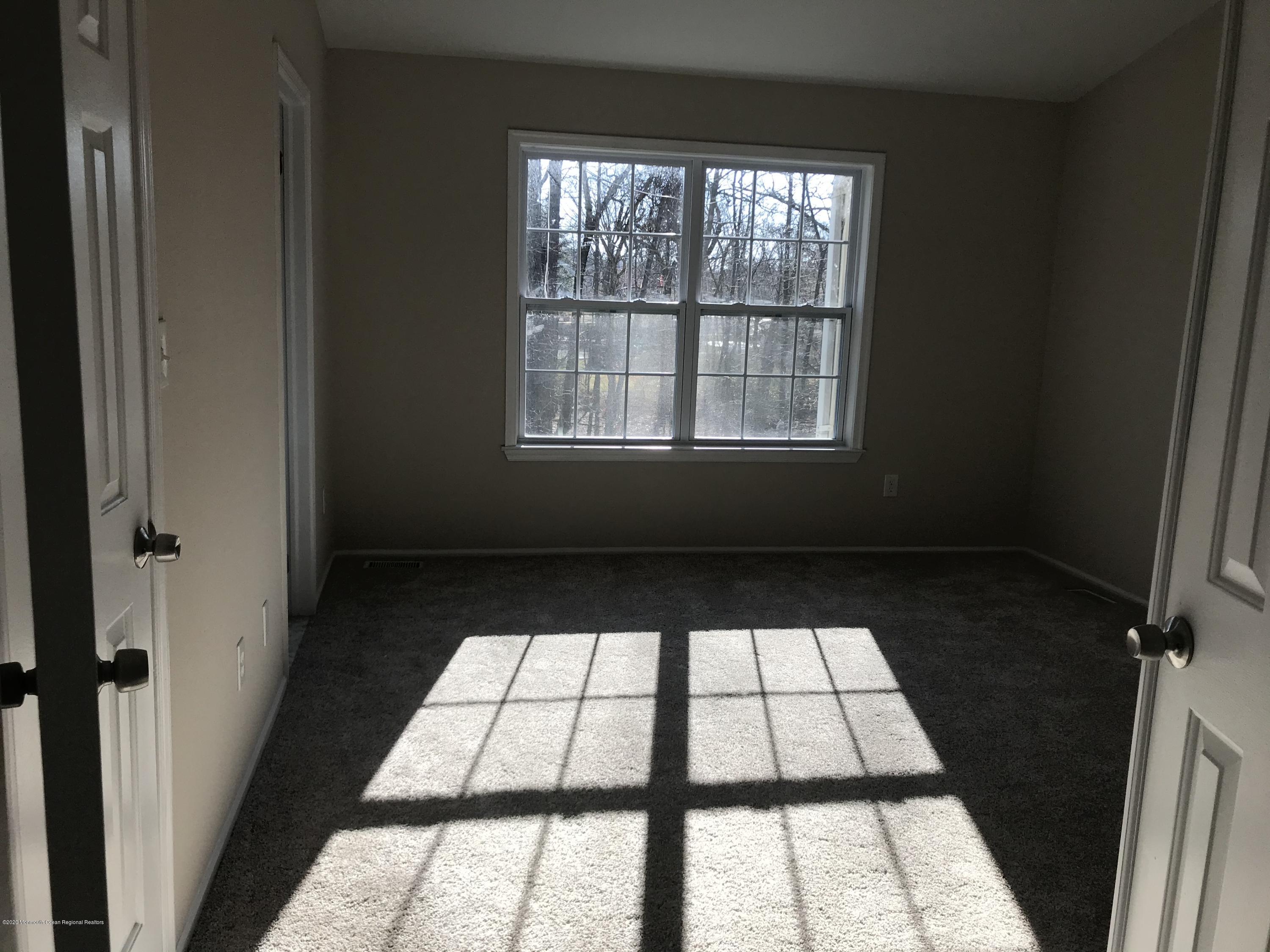 496 Cottonwood Court Howell NJ 07731