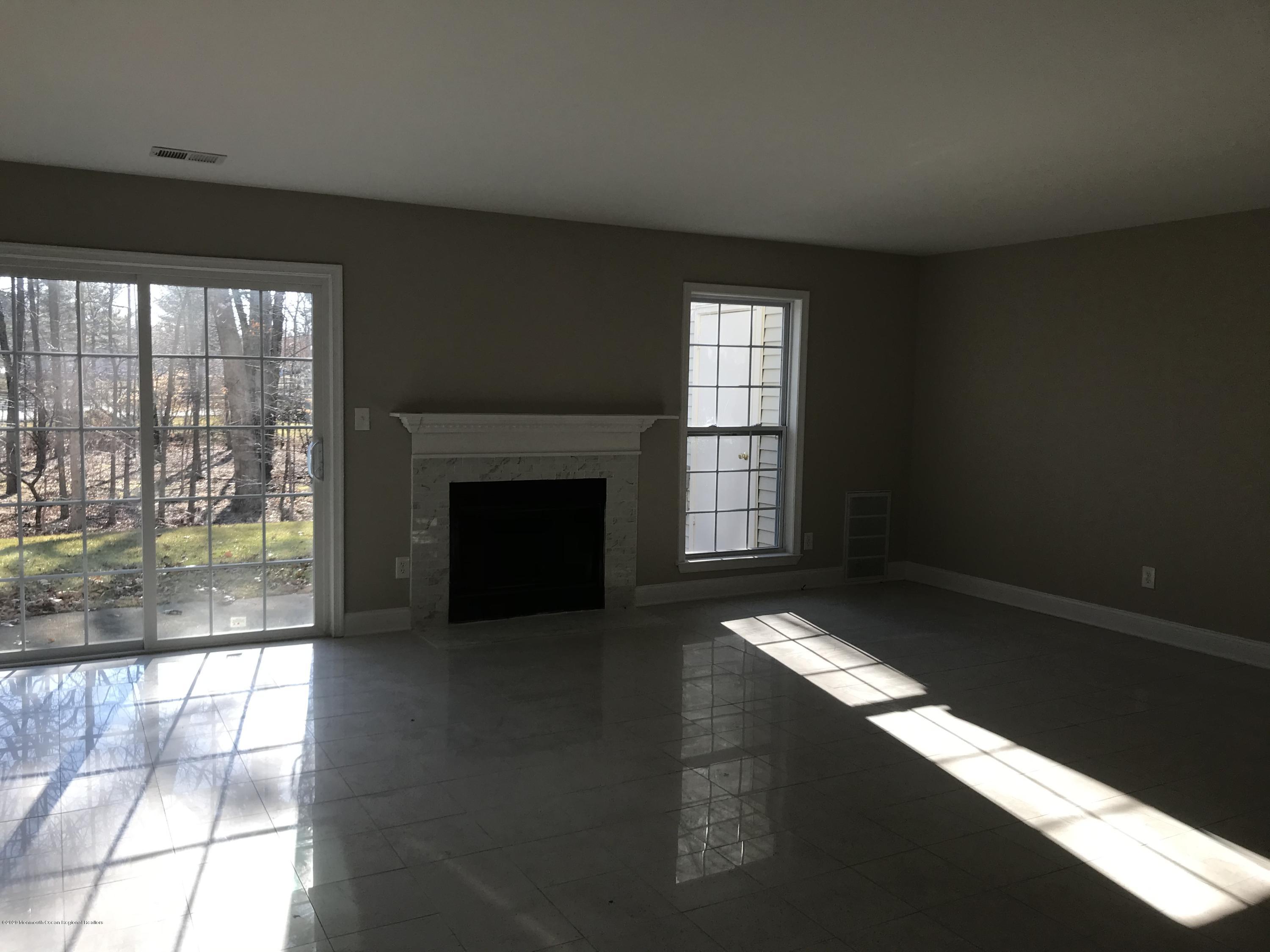 496 Cottonwood Court Howell NJ 07731