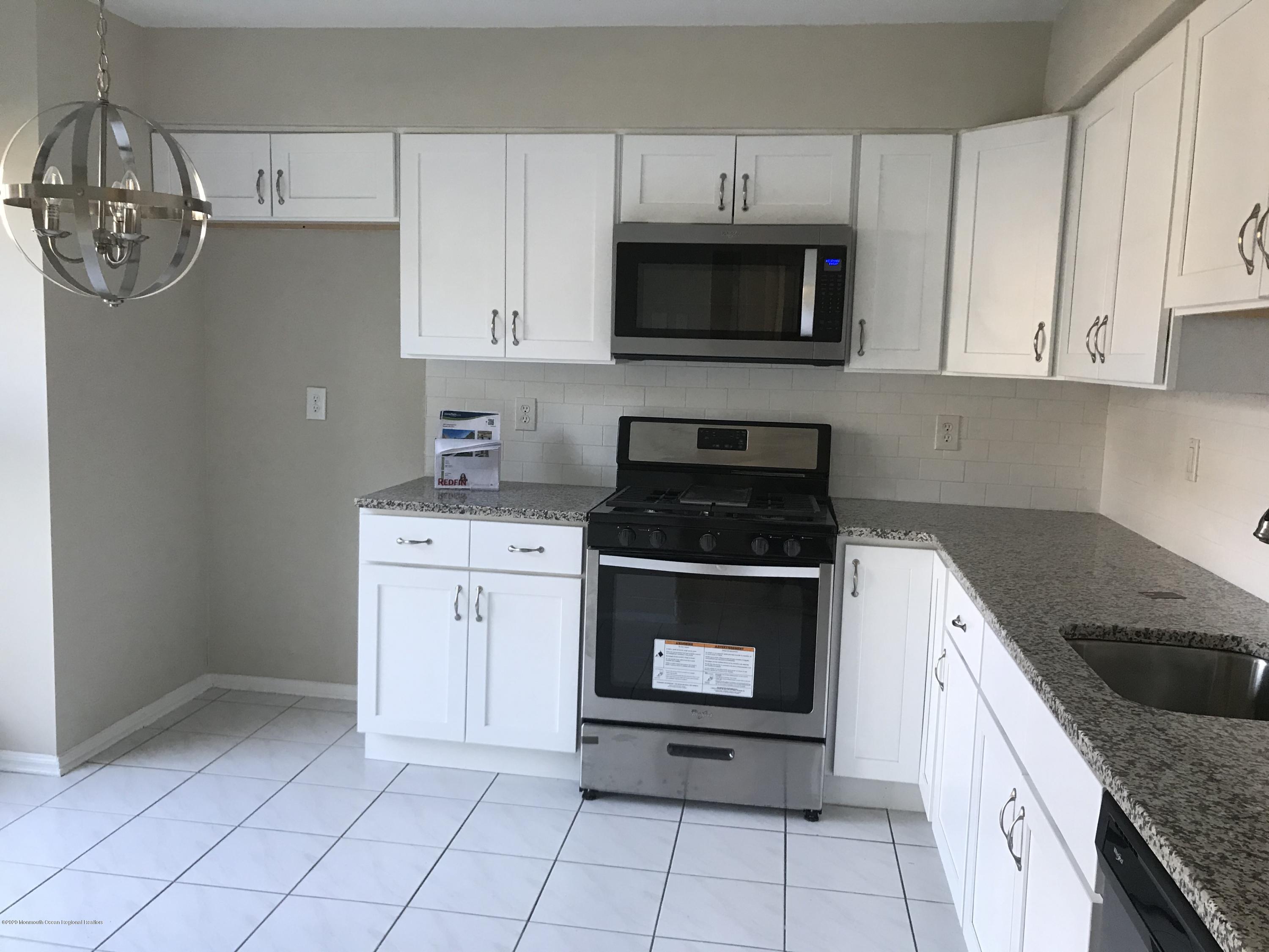 496 Cottonwood Court Howell NJ 07731