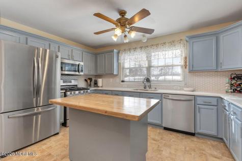 536 Deer Creek Court Jackson NJ 08527