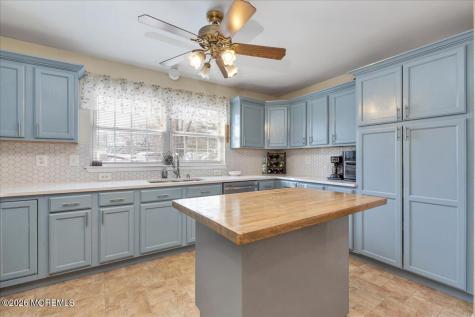 536 Deer Creek Court Jackson NJ 08527