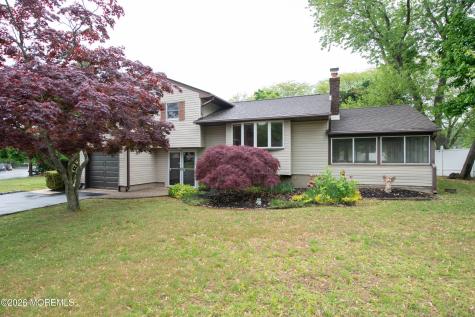 540 Sherman Avenue Belford NJ 07718