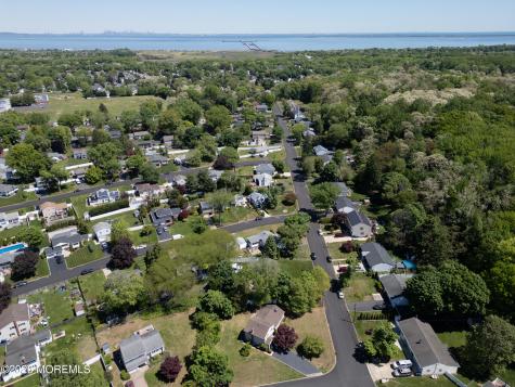 540 Sherman Avenue Belford NJ 07718