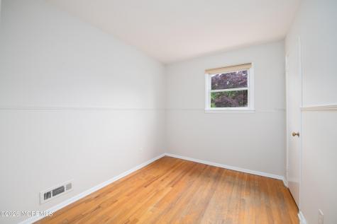 540 Sherman Avenue Belford NJ 07718