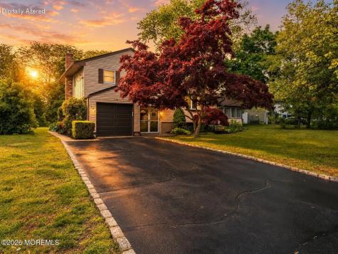 540 Sherman Avenue Belford NJ 07718